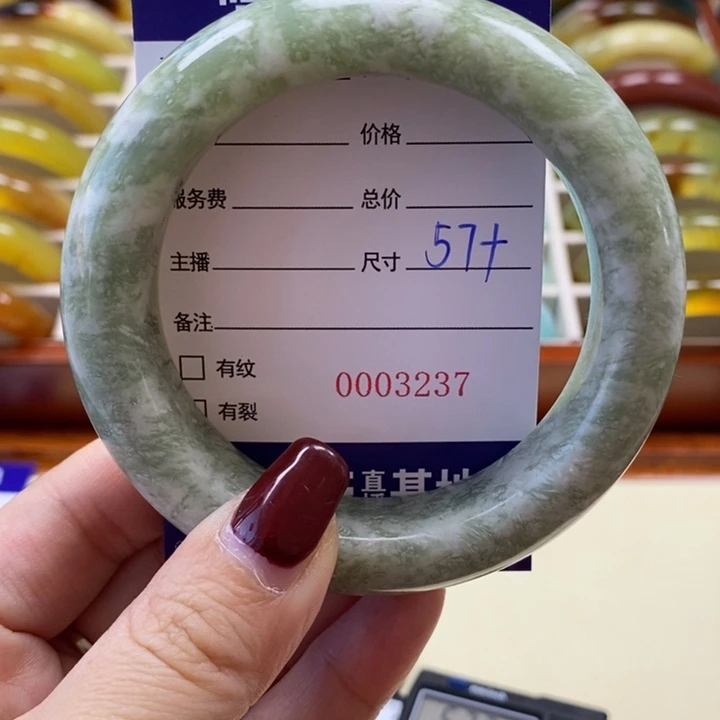 岫玉手镯未镶嵌手镯