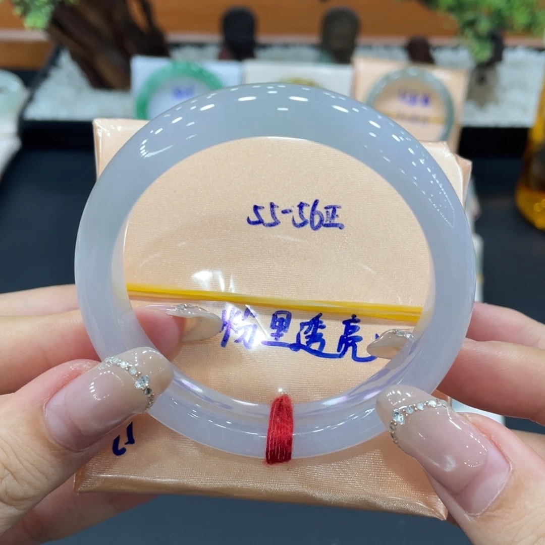 未镶嵌手镯翡翠缅甸翡翠手镯