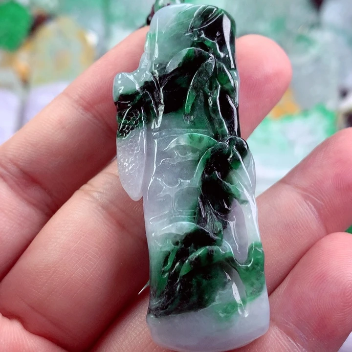 吊坠(不含链)未镶嵌翡翠
