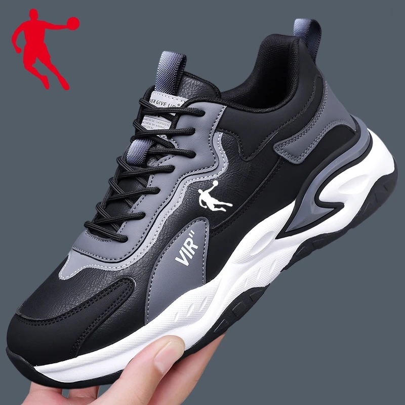 领跑乔丹男鞋运动休闲鞋2025秋冬新款百搭减震学生跑步鞋防水透气