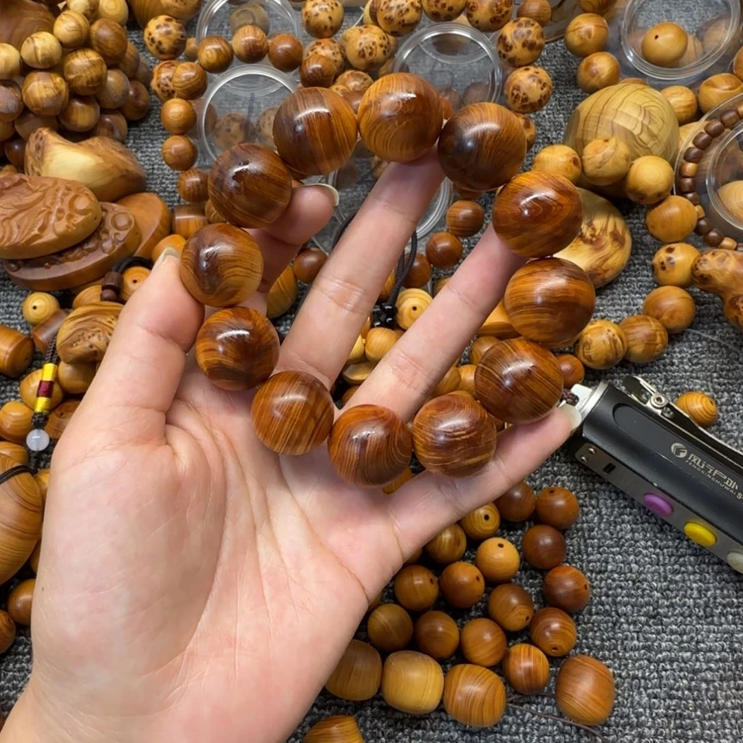 柏木（崖柏）广****您太行崖柏黑油手串
