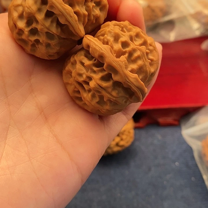 【闪购商品】文玩核桃吊坠A*祥龙鳞
