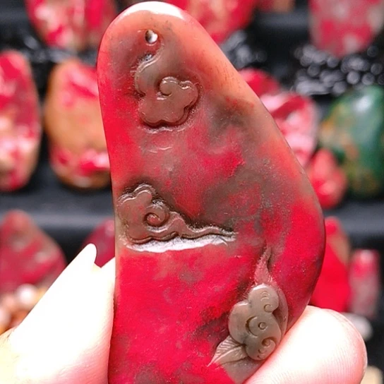 昌化鸡血石昌化鸡血石精品挂件