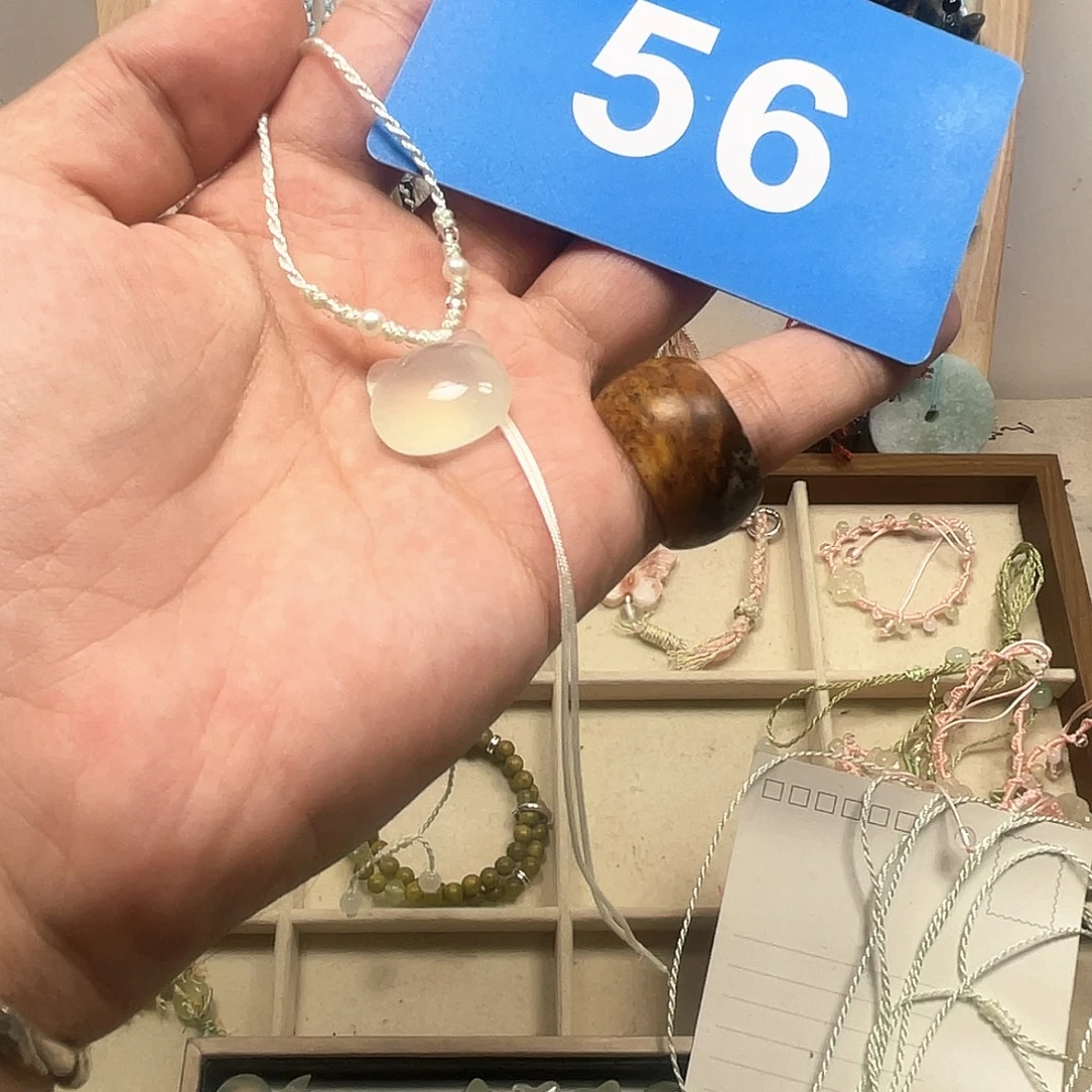 蛇纹石玉合金颈饰