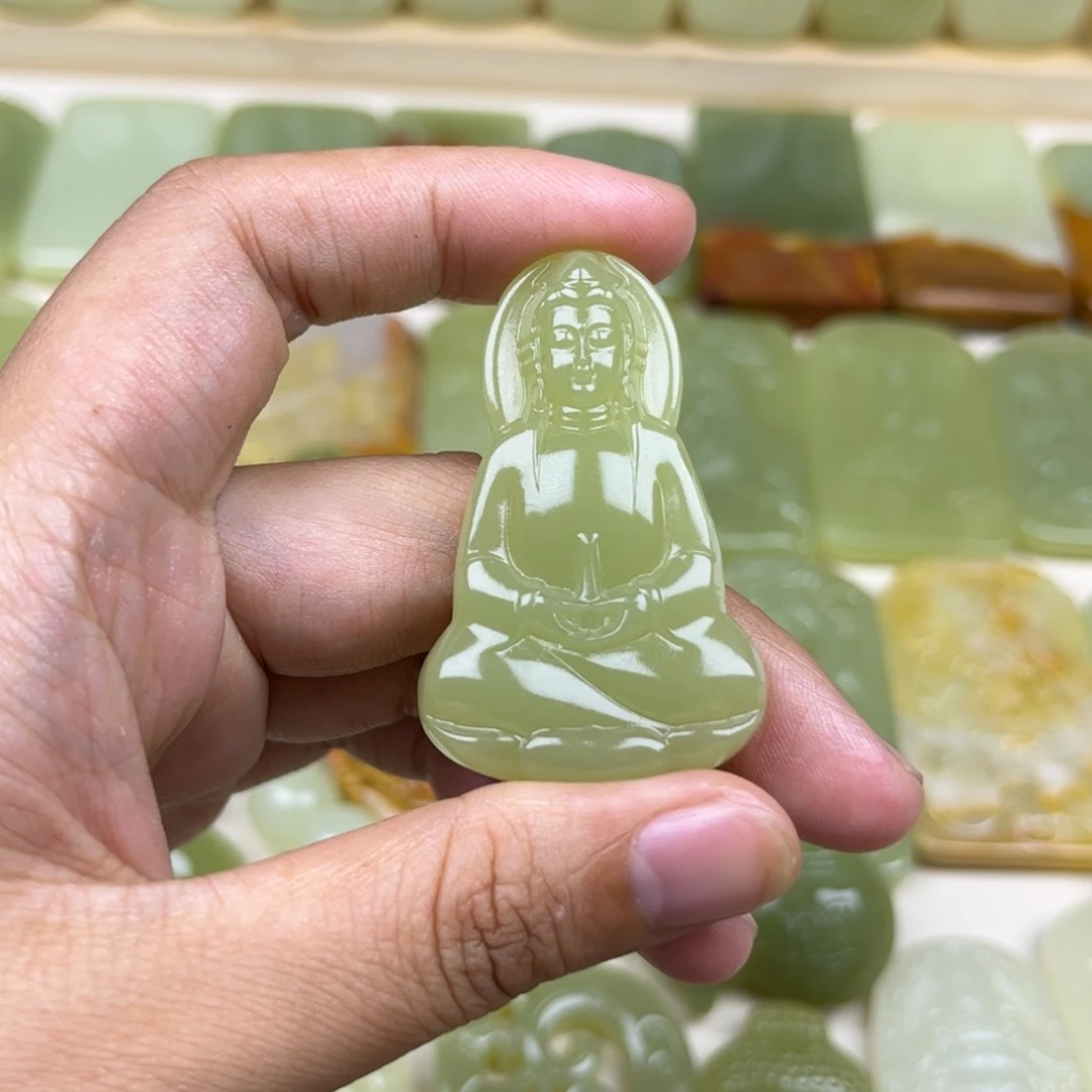 小版翠色观音吊坠