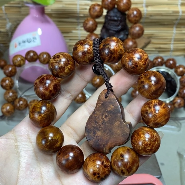 蔡***练手串/手链柏木（崖柏）