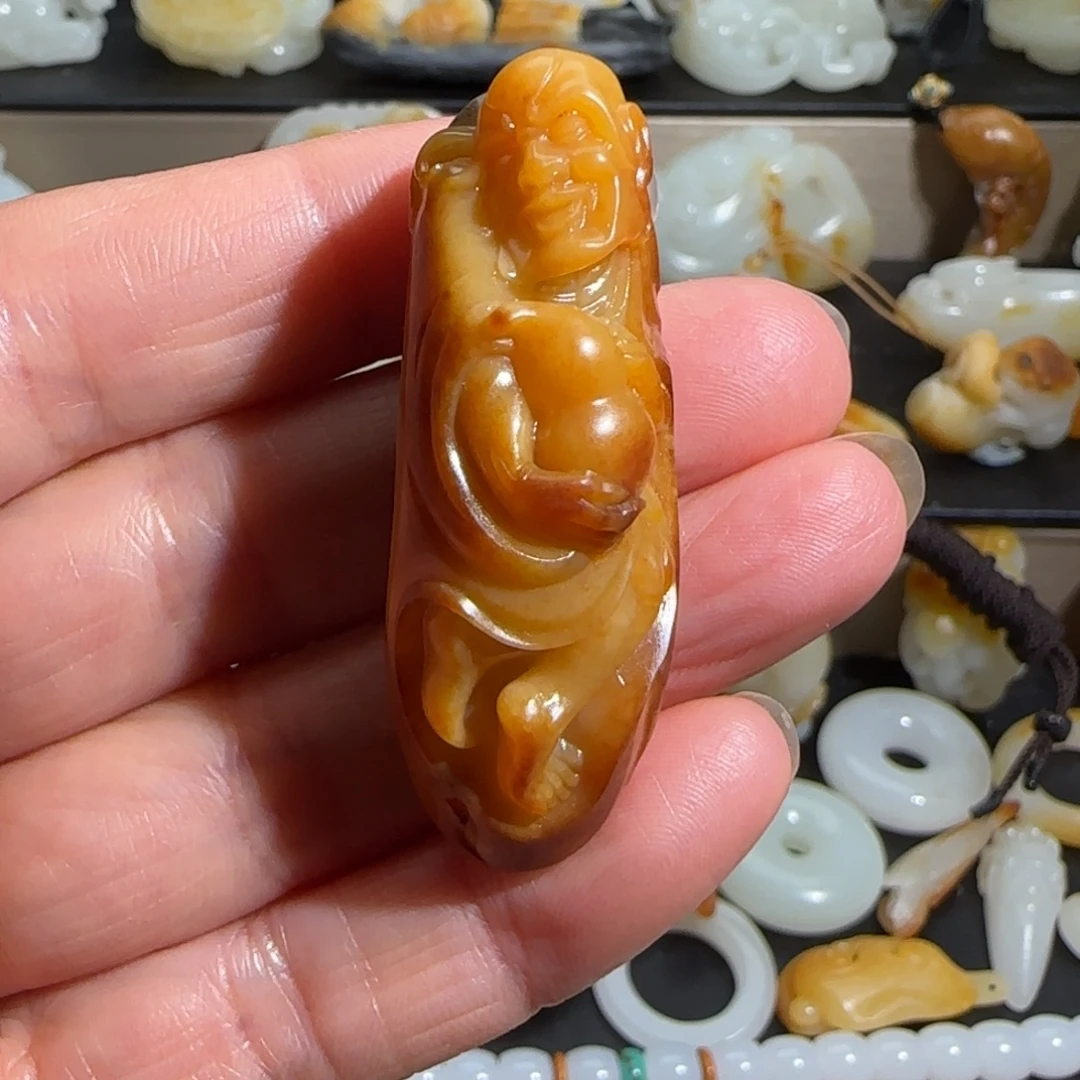 龙****和田玉未镶嵌颈饰