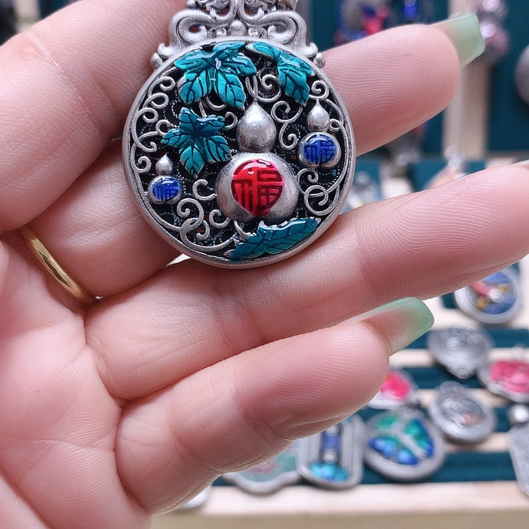 足银玻璃足银吊坠