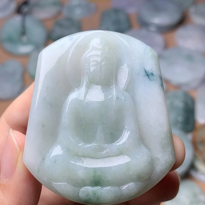 翡翠未镶嵌颈饰素衣观音牌