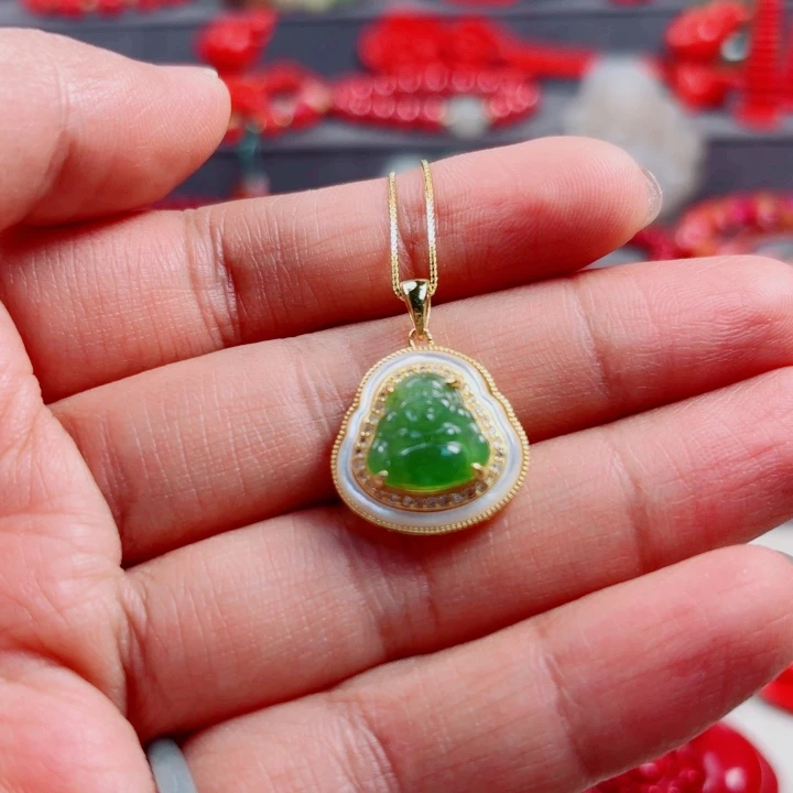 和田玉（糖玉）颈饰未镶嵌