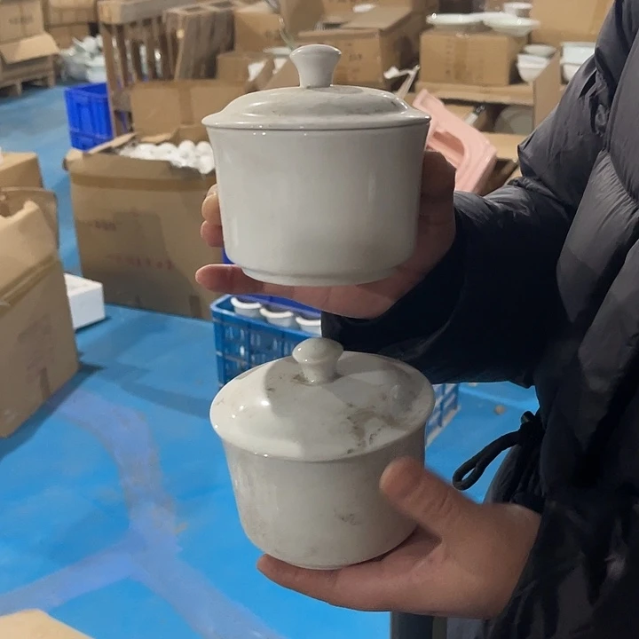 瓷片高白泥炖盅两个，微瑕包邮，容量300，自己洗