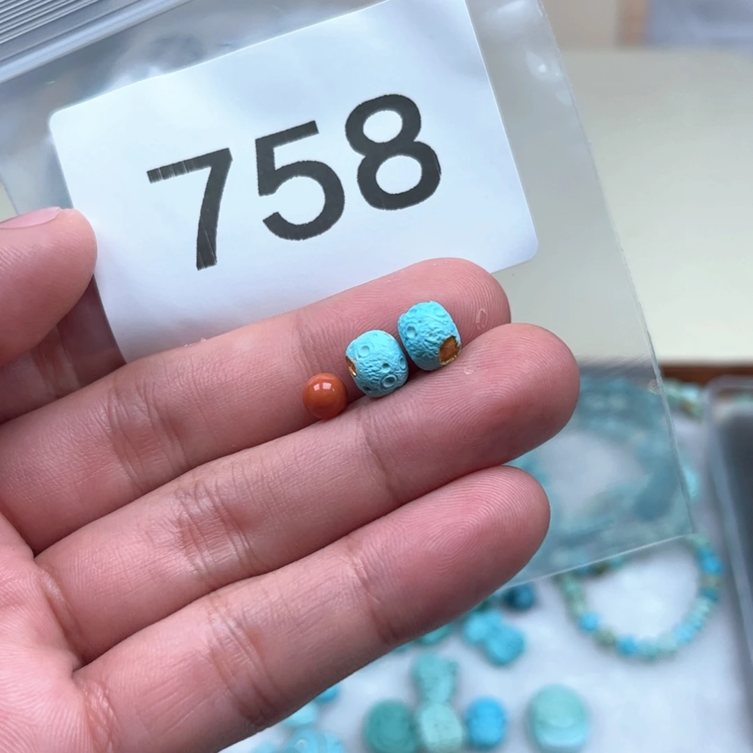 南红玛瑙未镶嵌珠宝奇石