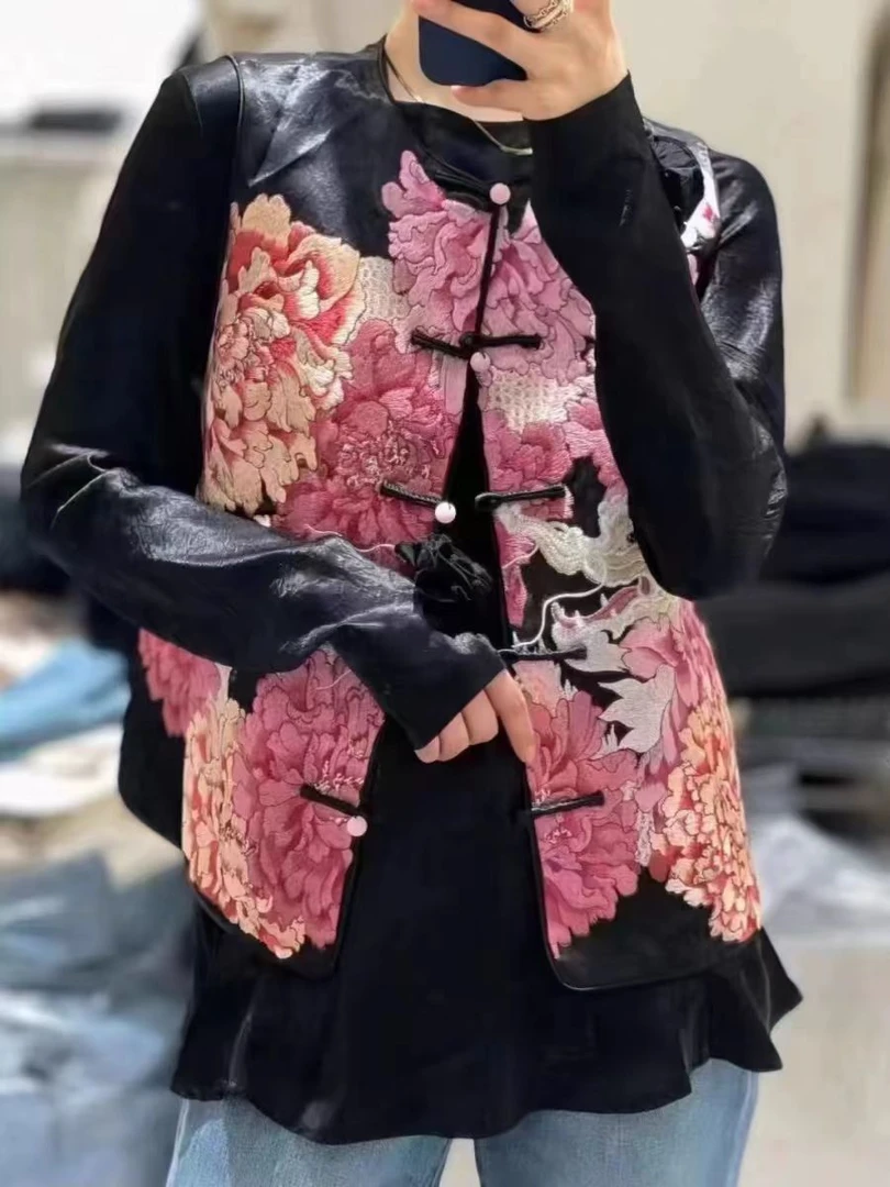 新中式国风马甲女春秋2025新款小众高级感时尚小个子绣花唐装上衣
