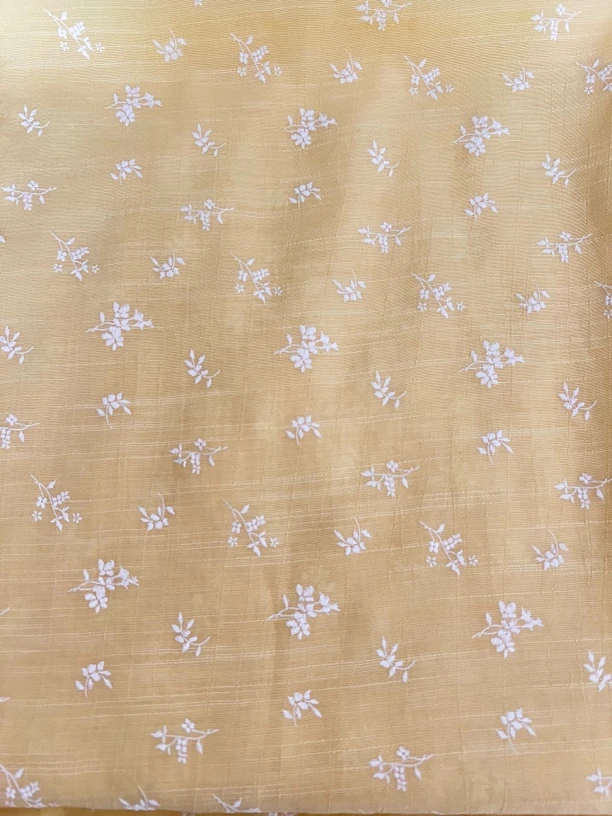 小雏菊雕印布料服装面料适合连衣裙套装布料直播天丝苎麻布料
