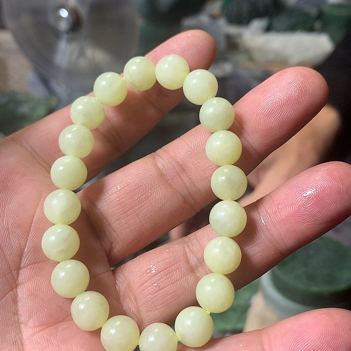 颈饰未镶嵌和田玉（糖玉）