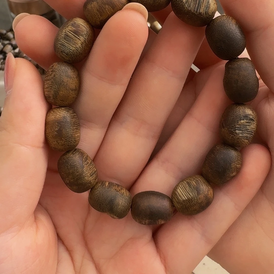 沉香手串奇楠沉香留疤单圈 多样性发其一