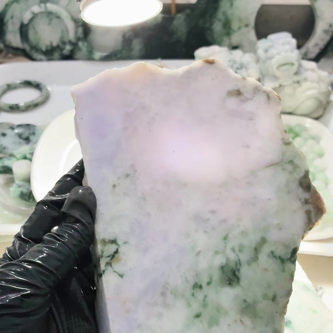 翡翠未镶嵌颈饰边角料