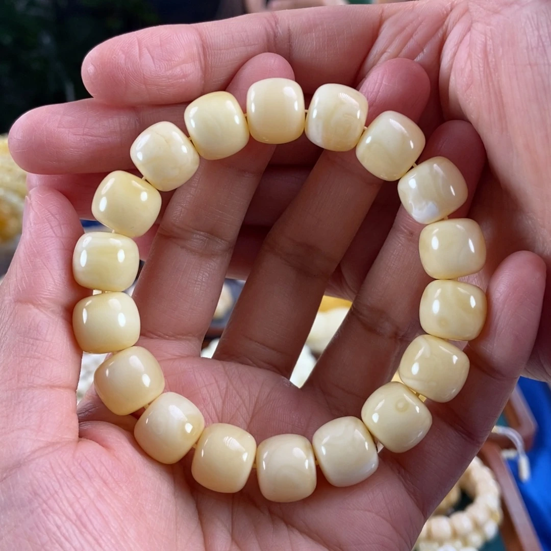 琥珀未镶嵌珠宝奇石13白蜡老型25.67