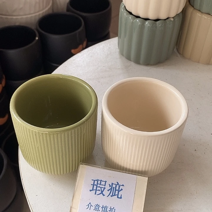 紫砂花盆多肉瑕疵盆有孔。