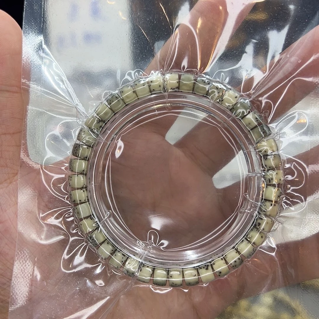 手串星月菩提8.5绿背药片细星点大留白