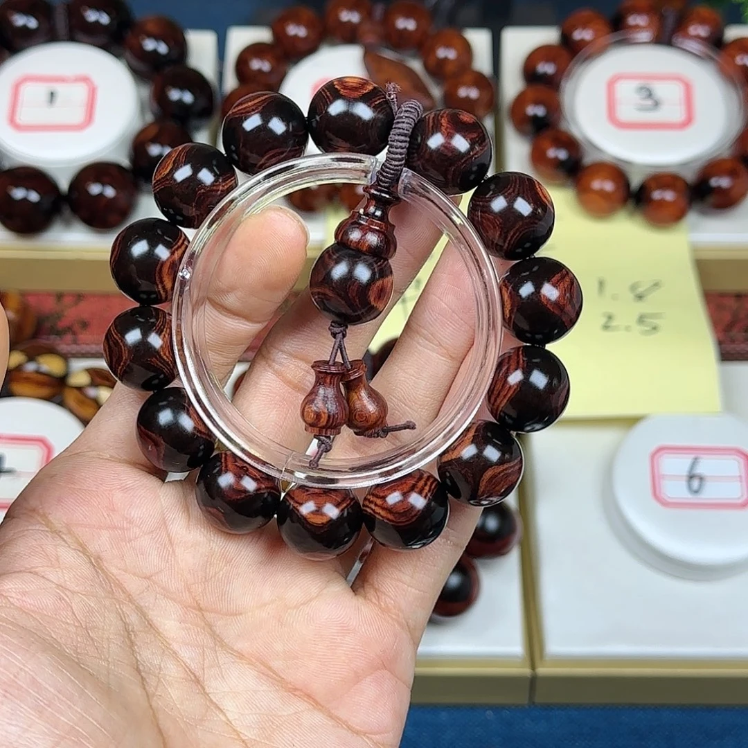 小***哥花梨木类黄花梨1.6