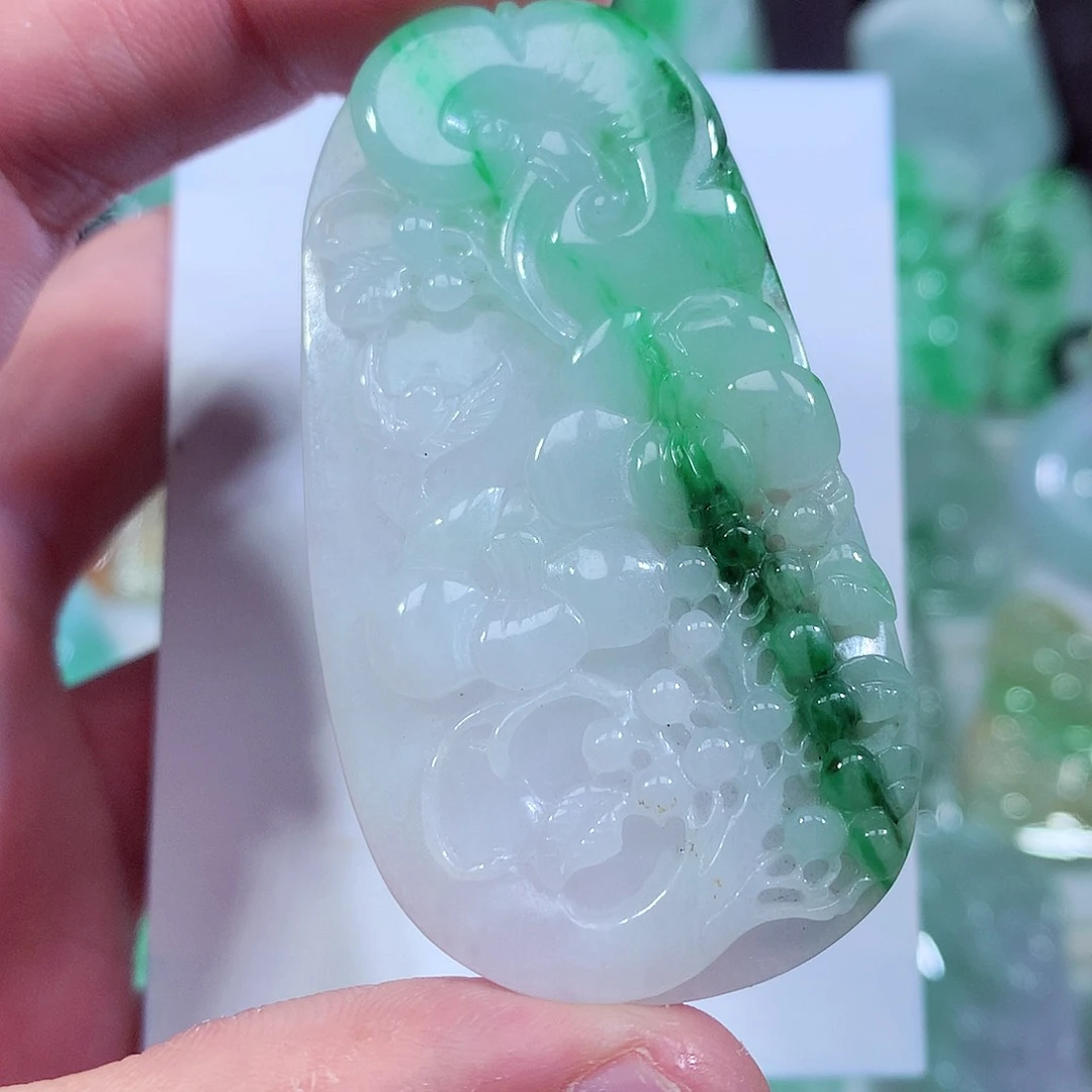 翡翠颈饰未镶嵌缅甸翡翠