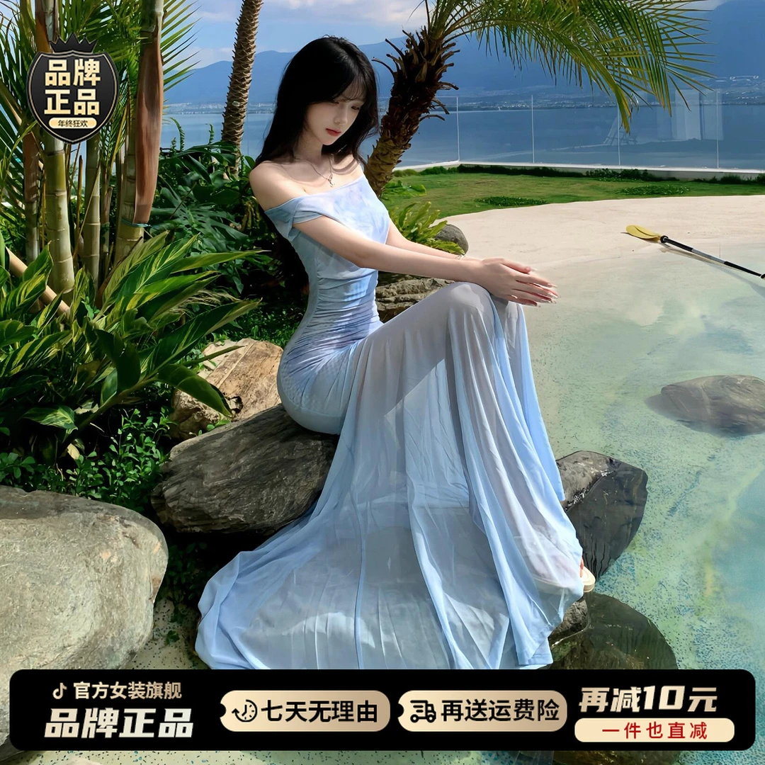 巨好看海边度假蓝色连衣裙子女流行夏季今年爆款2025新款薄纱长裙