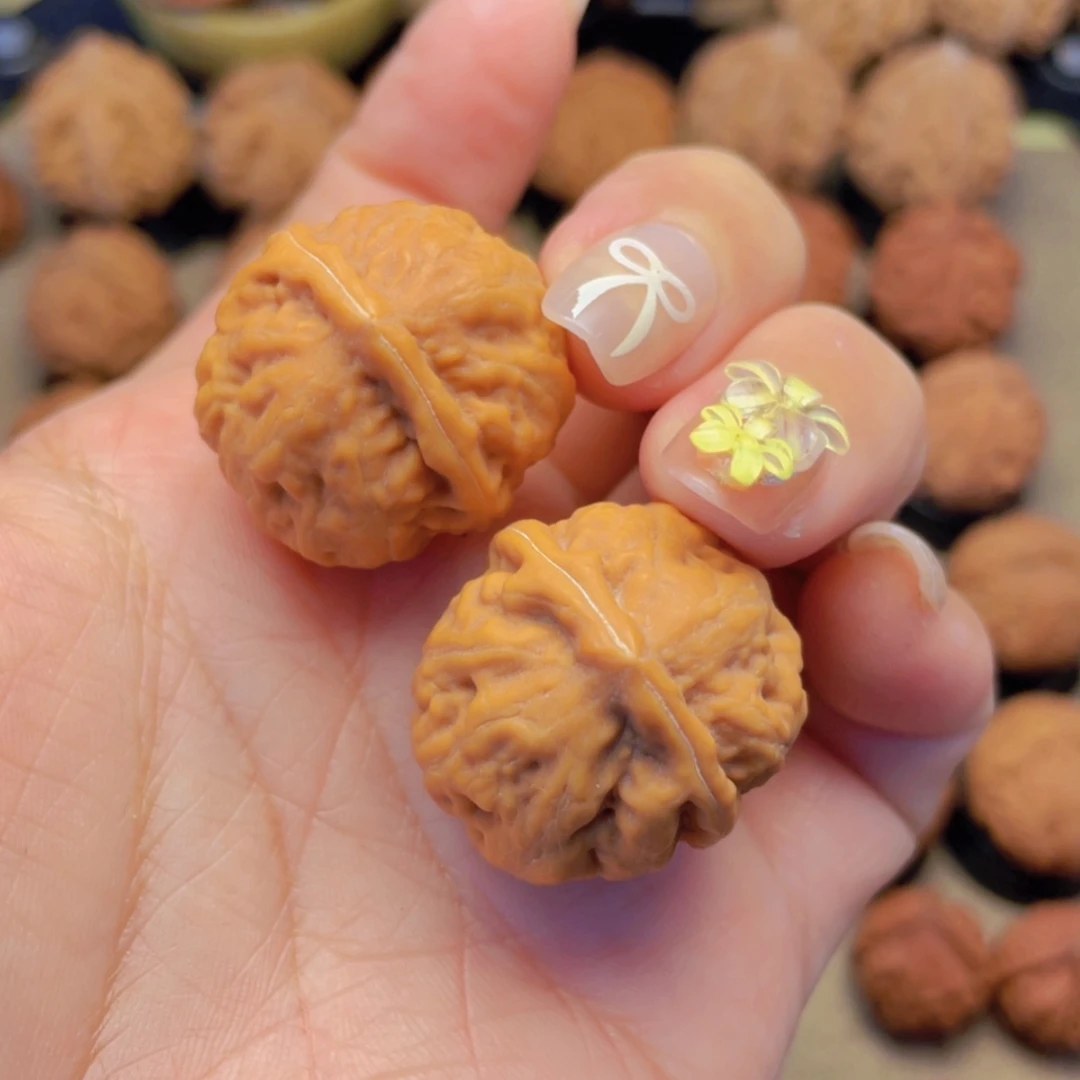【闪购商品】吊坠文玩核桃水晶苹果