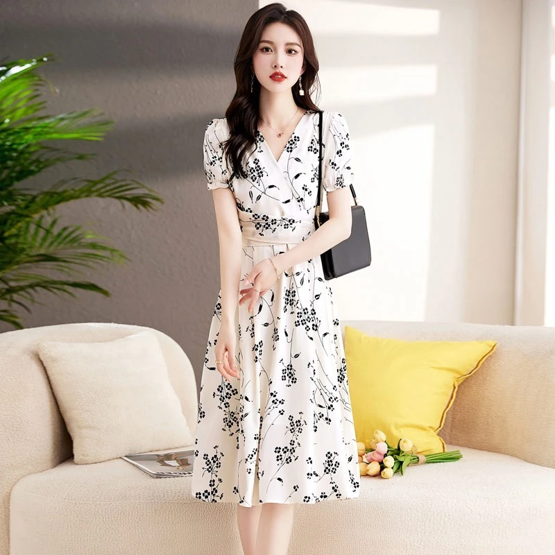 雪纺碎花连衣裙女夏季2025新薄款小个子高端气质女连衣裙夏新款