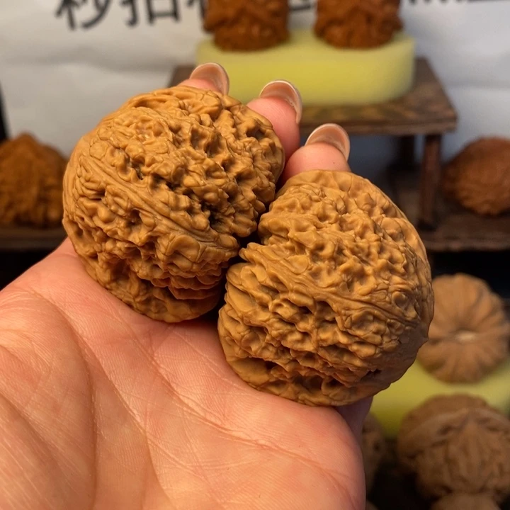 文玩核桃吊坠南疆石