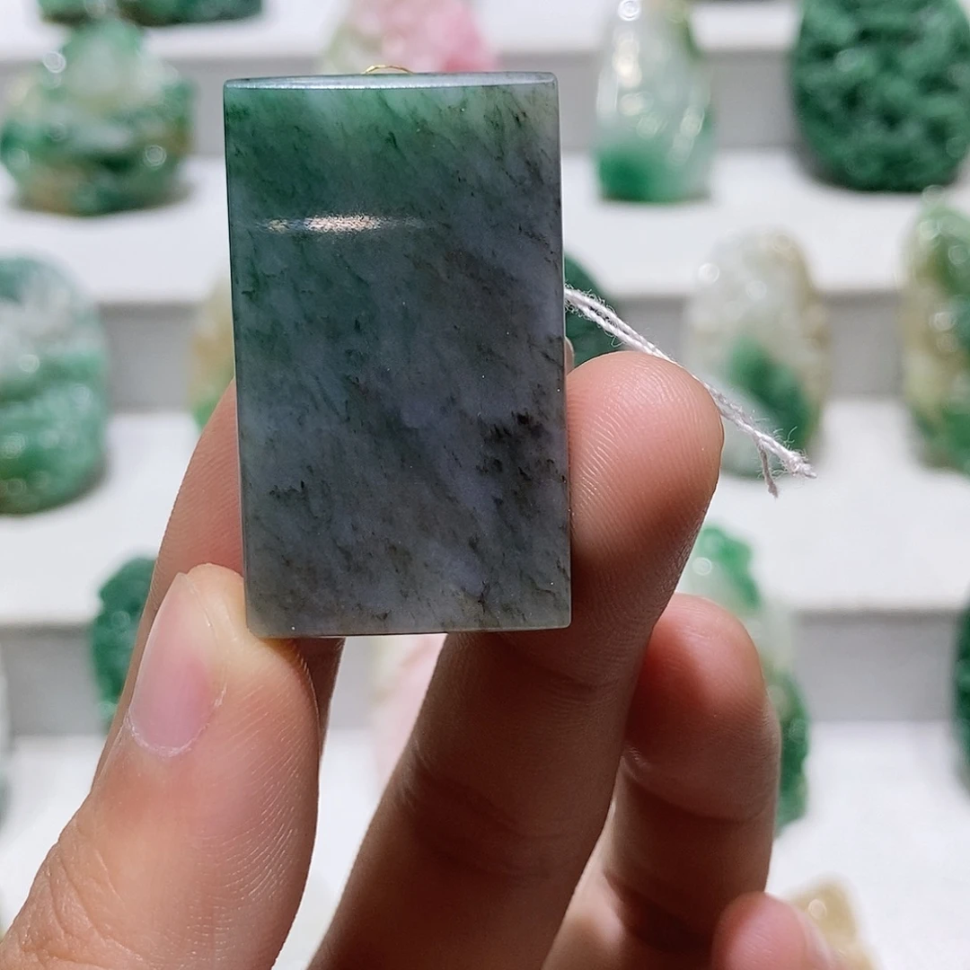 独山玉未镶嵌吊坠