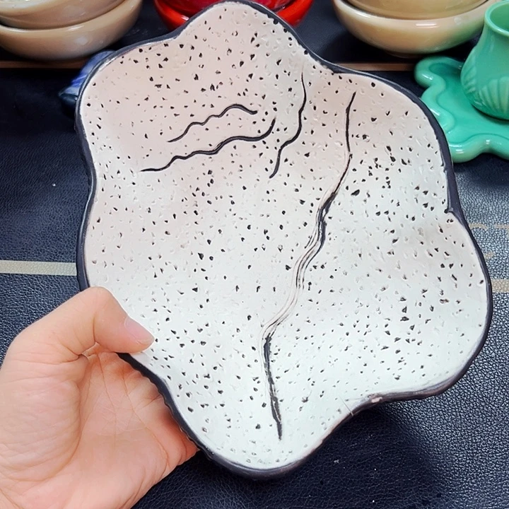 本店全场拍满20包邮。