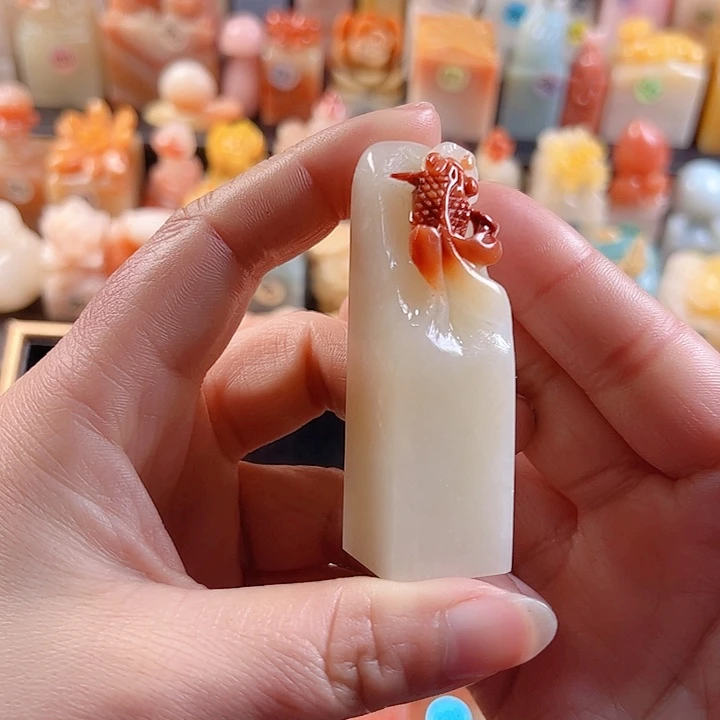 昌化石印石萌**人2.1厘米，不刻