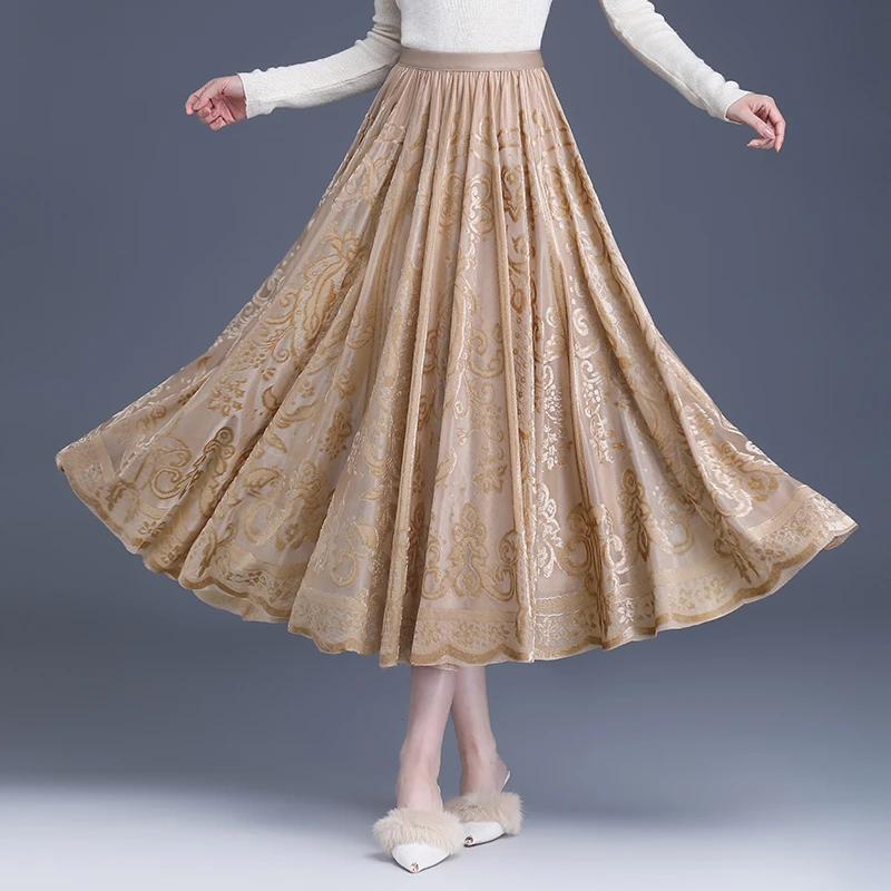 蕾丝A字裙半身裙女2025春秋新款高腰植绒剪花摆伞裙A70022