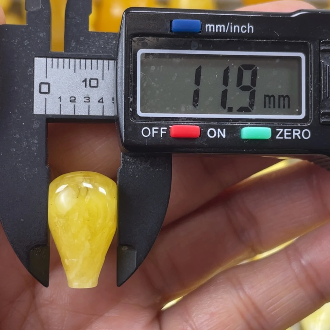蜜蜡未镶嵌裸石42杂