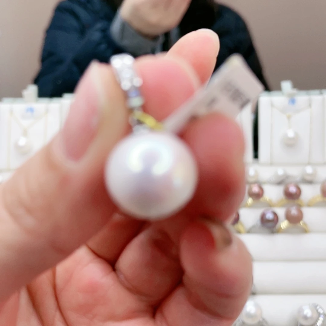 淡水珍珠吊坠(赠链)未镶嵌