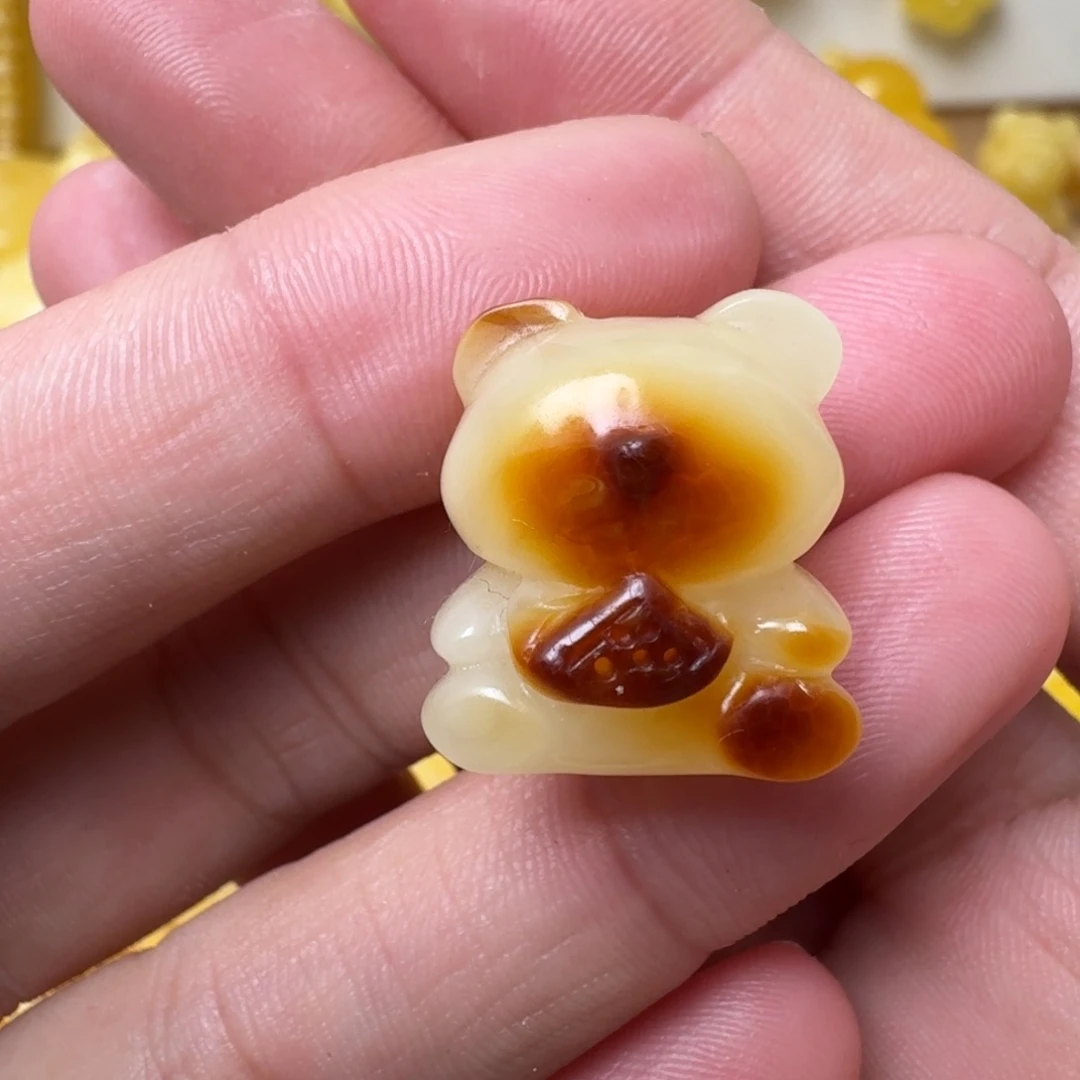 蜜蜡未镶嵌珠宝奇石