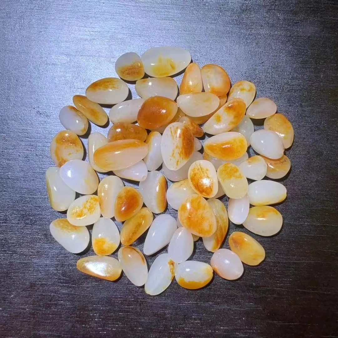 新疆和田玉黄皮手把摆件