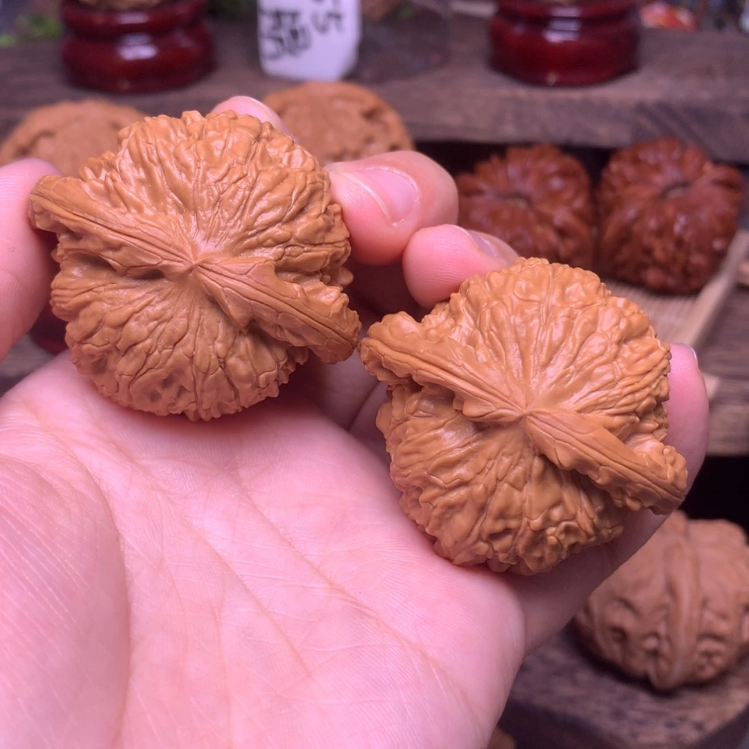 吊坠文玩核桃46白狮子