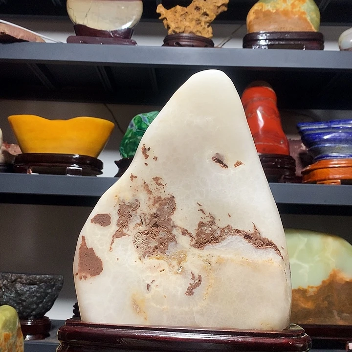 石材高29厘米宽20厘米
