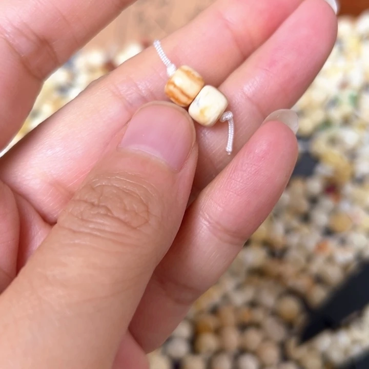 裸石蜜蜡未镶嵌7mm一对