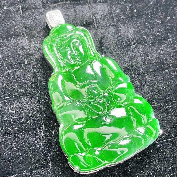 翡翠未镶嵌颈饰98