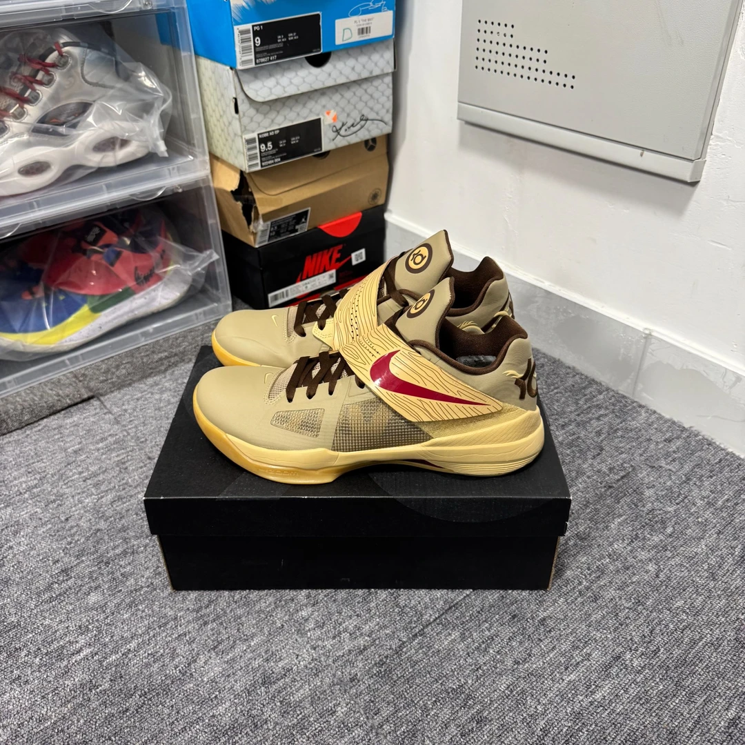 95新 maje 44.5码 kd4 龙年限定 原盒 无瑕疵