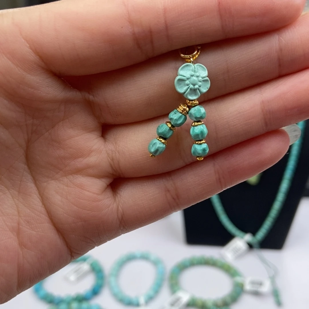 未镶嵌绿松石珠宝奇石