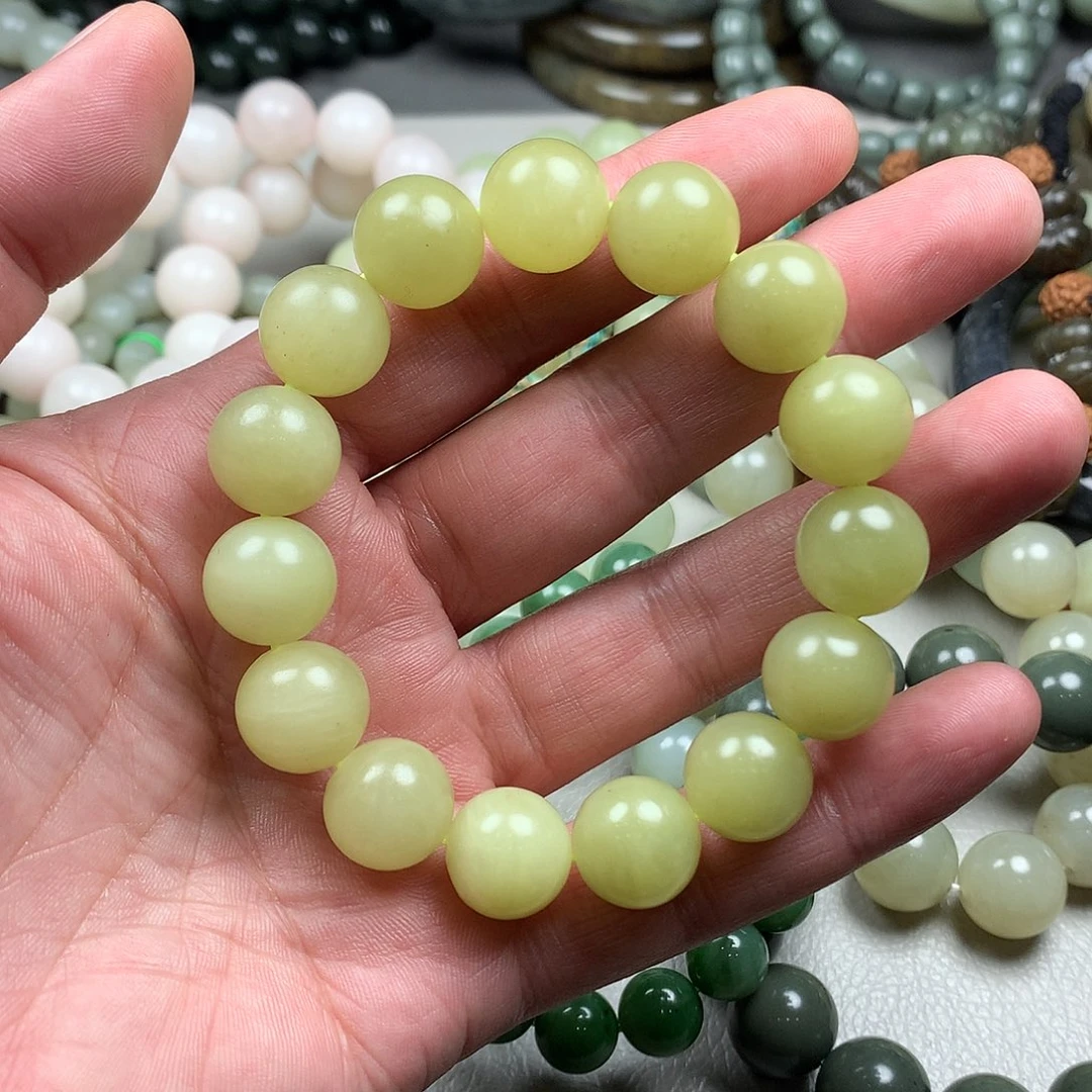 和田玉手链未镶嵌小*哥