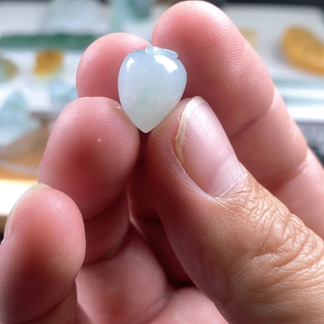 翡翠未镶嵌颈饰天然