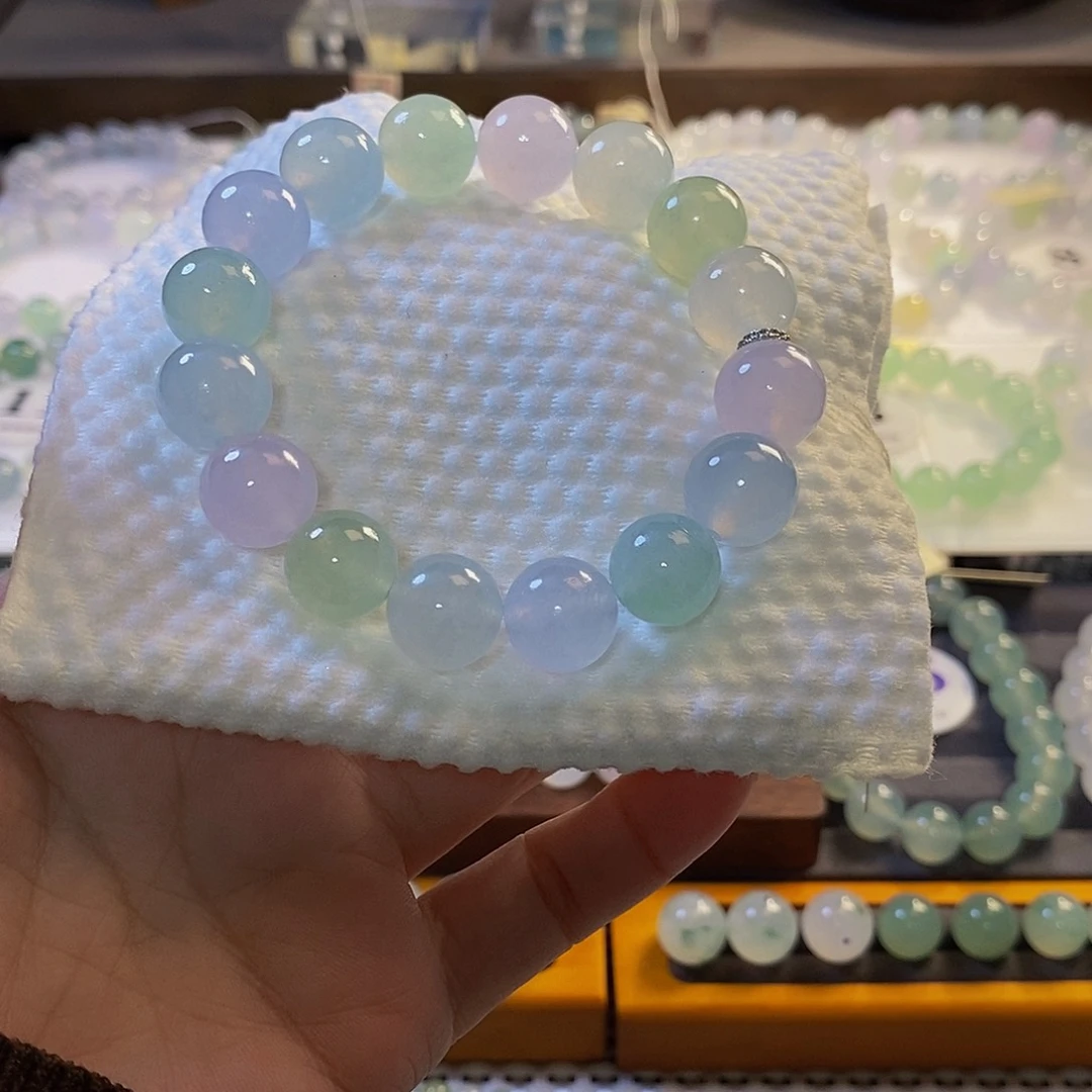 定制翡翠未镶嵌翡翠.