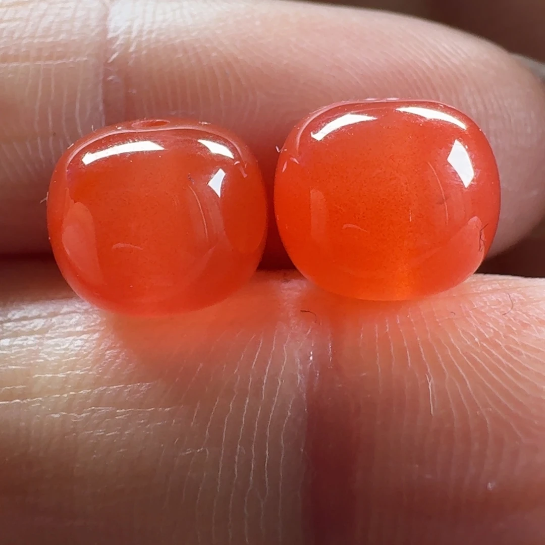 南红玛瑙未镶嵌老型对珠9.3*7.8，7.9