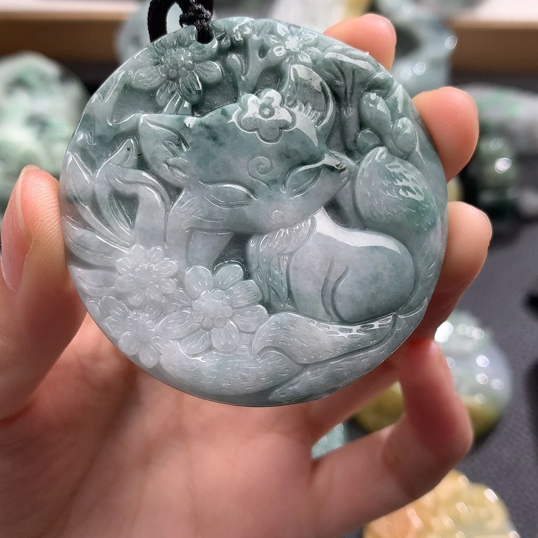 吊坠(不含链)未镶嵌翡翠