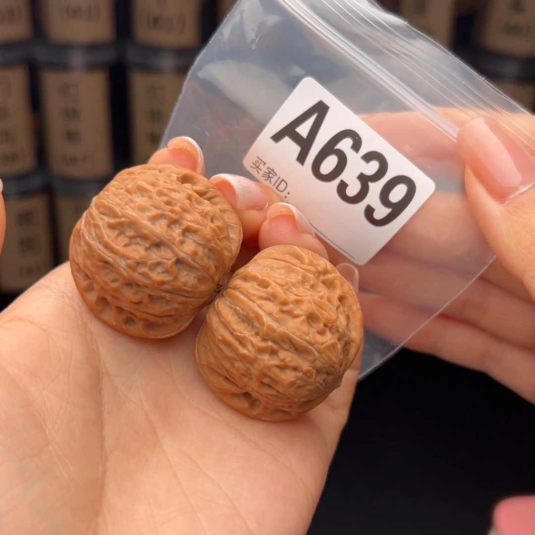 G***o吊坠文玩核桃铁锤